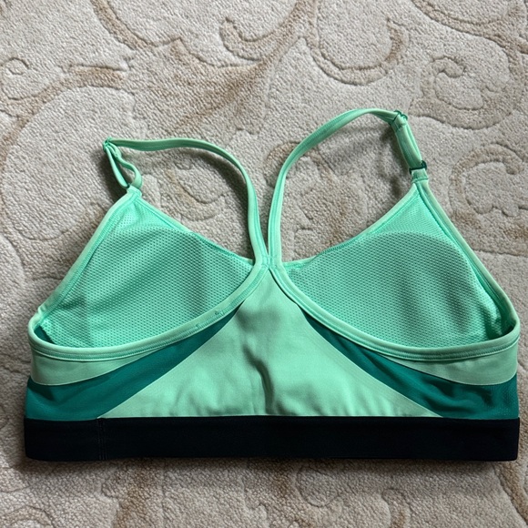 Nike Indy Women's Light-Support Padded U-Neck Sports Bra - M - Picture 3 of 3